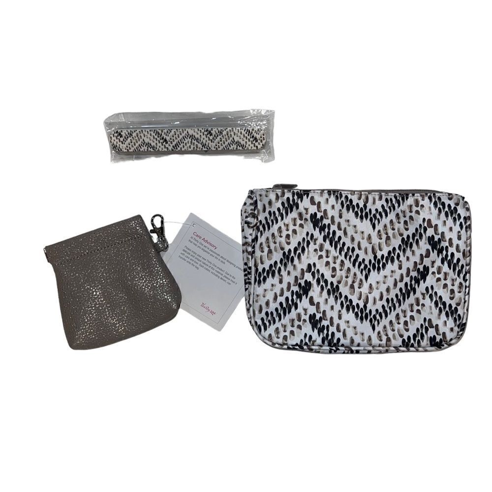 Thirty-One Hello Happy Cosmetic Bag 4 Pc Set Raindrop Chevron Purse Nail Files